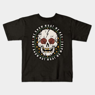 badge skull roses Kids T-Shirt